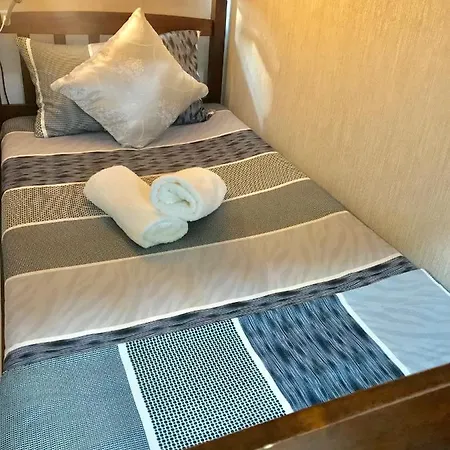 Cozy Unit In Manila!!